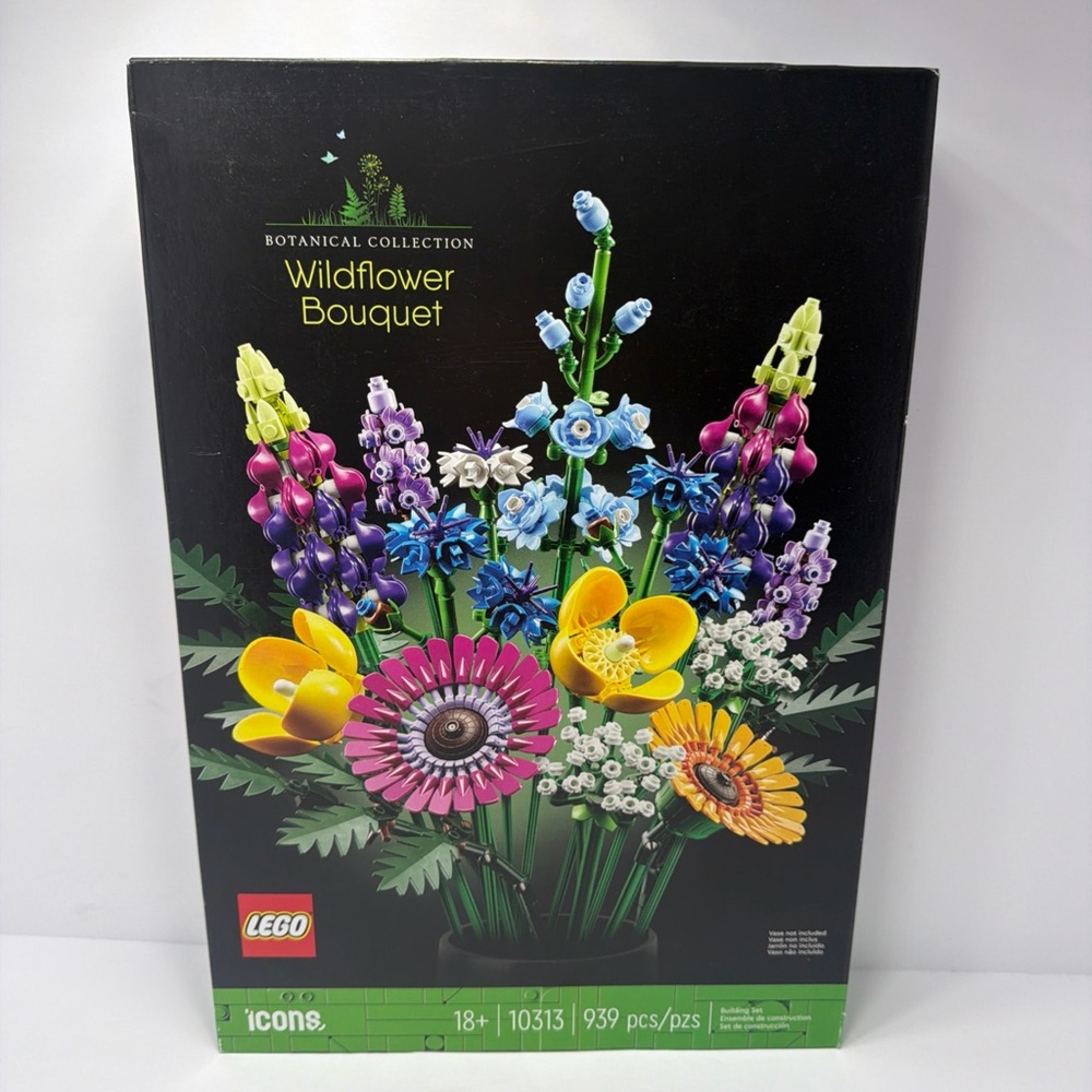 LEGO Icons: Wildflower Bouquet (10313) - Picture 2 of 5